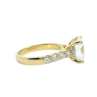 Diamond Engagement Ring