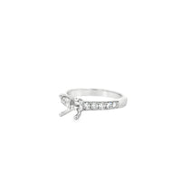 18kt White Gold Contemporary Natural Diamonds Semi-Mount Ring (0.45ct)