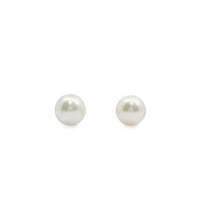 Pearl Earring