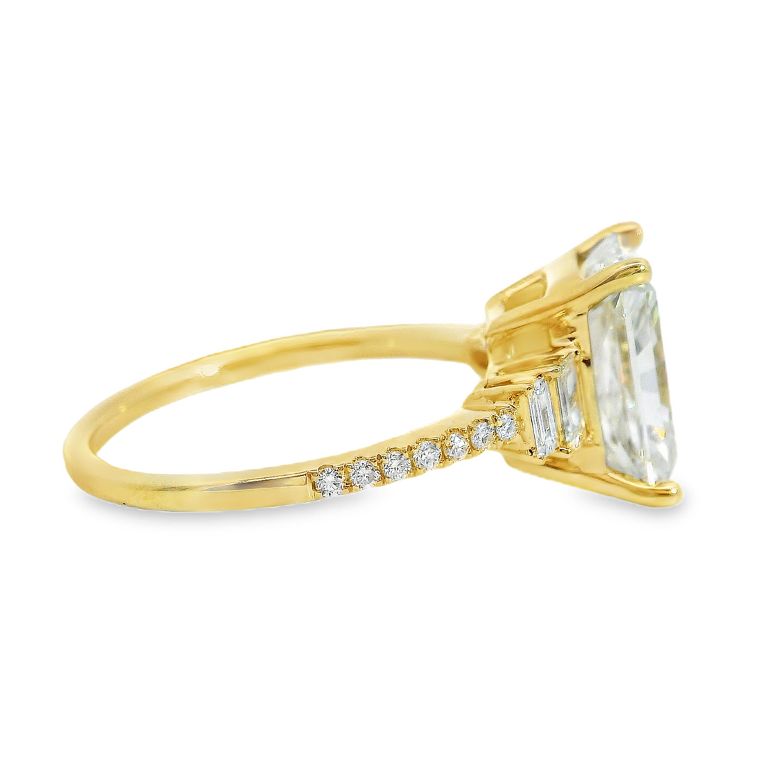 18kt Yellow Gold Lab-Grown Radiant Diamond and Natural Diamonds Engagement Ring (3.34ct)