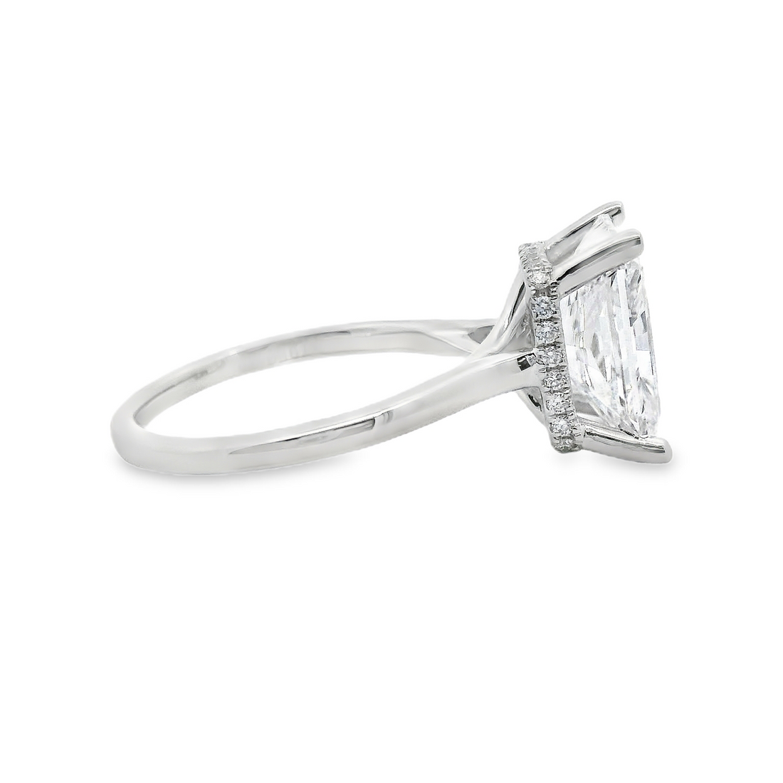 18kt White Gold Lab-Grown Radiant Diamond Engagement Ring (4.18ct)