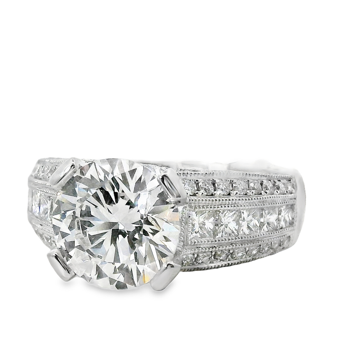 18kt White Gold Lab-Grown Round Diamond Engagement Ring (3.77ct)