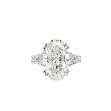 18kt White Gold Lab-Grown Oval Diamond Engagement Ring (6.64ct)