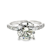 18kt White Gold Round Diamond Engagement Ring (3.57ct)