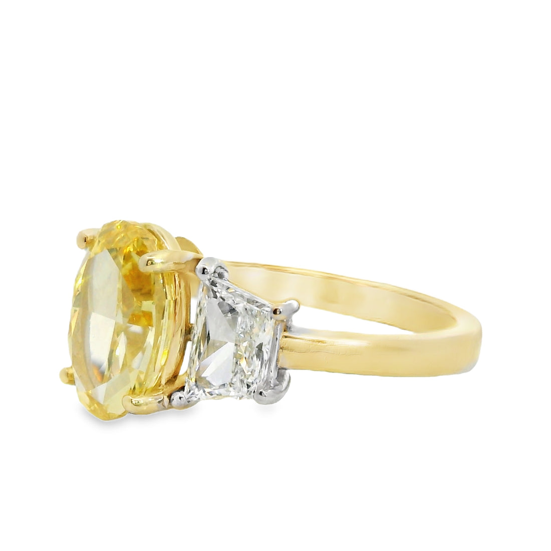 14kt Two-Tone Gold Lab-Grown Fancy Vivid Yellow Oval Diamond Engagement Ring (3.52ct)