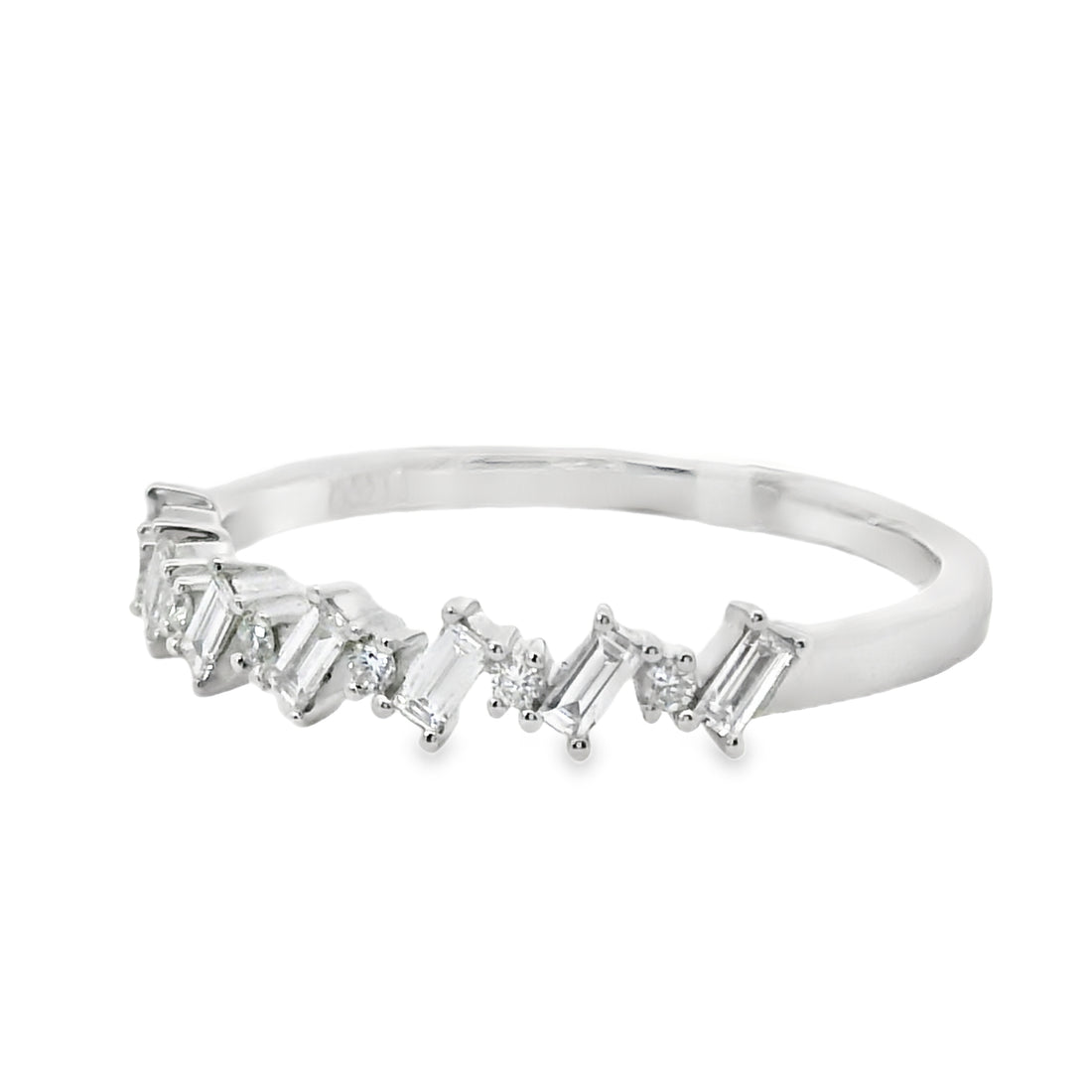 18kt White Gold Diamond Geometric Ring (0.6ct)
