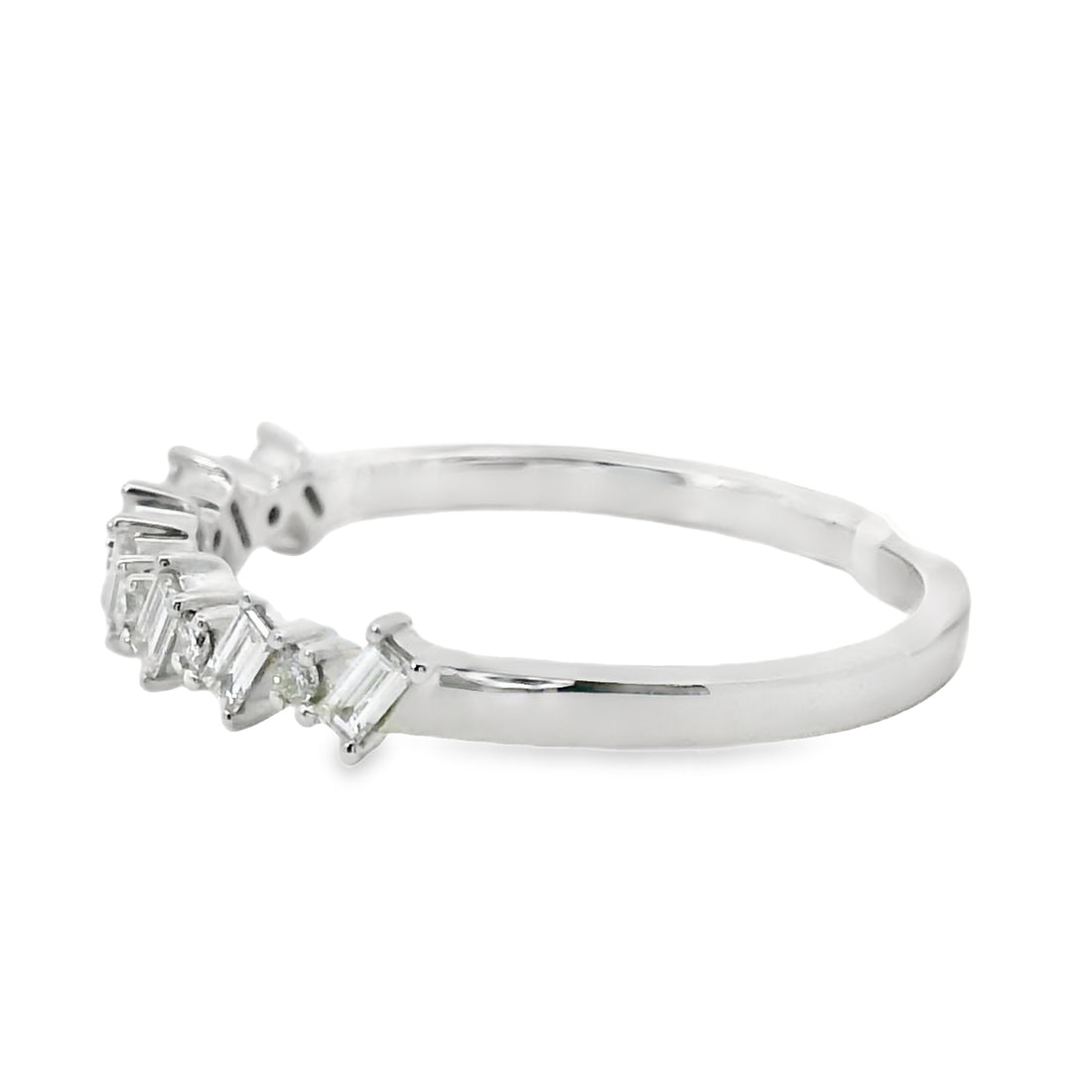 18kt White Gold Diamond Geometric Ring (0.6ct)