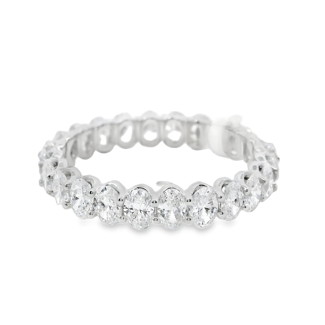 18K White Gold Oval Diamond Wedding Ring (2.13ct)
