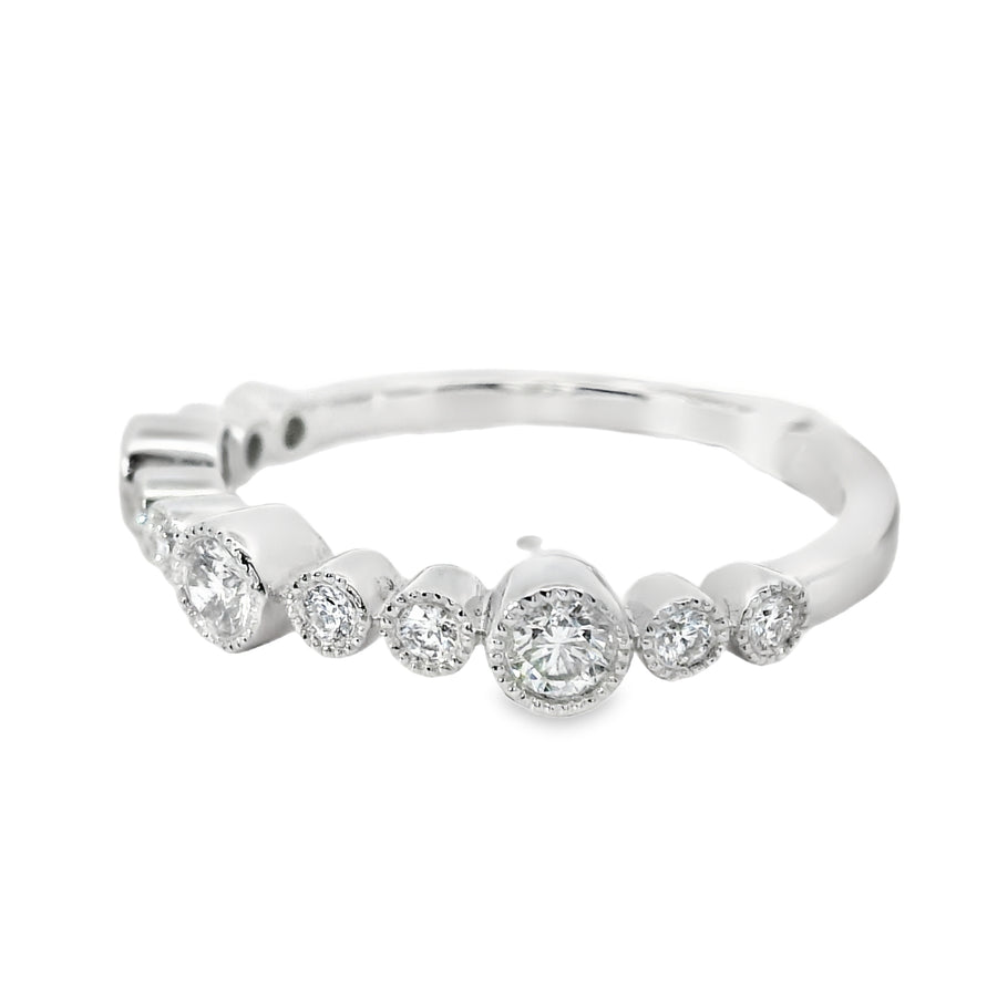 18K White Gold round Diamond Wedding Ring (.32ct)