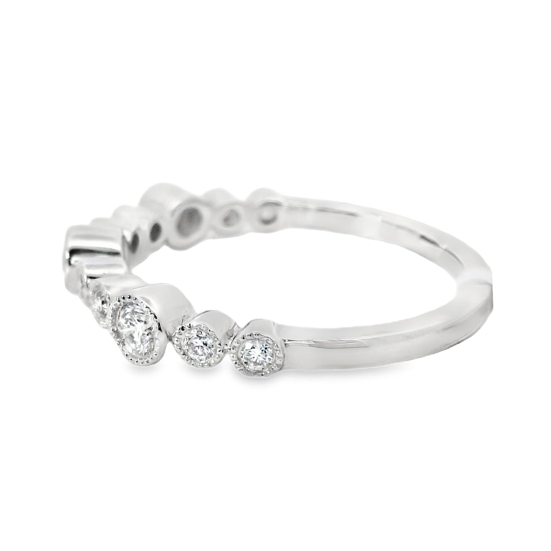 18K White Gold round Diamond Wedding Ring (.32ct)