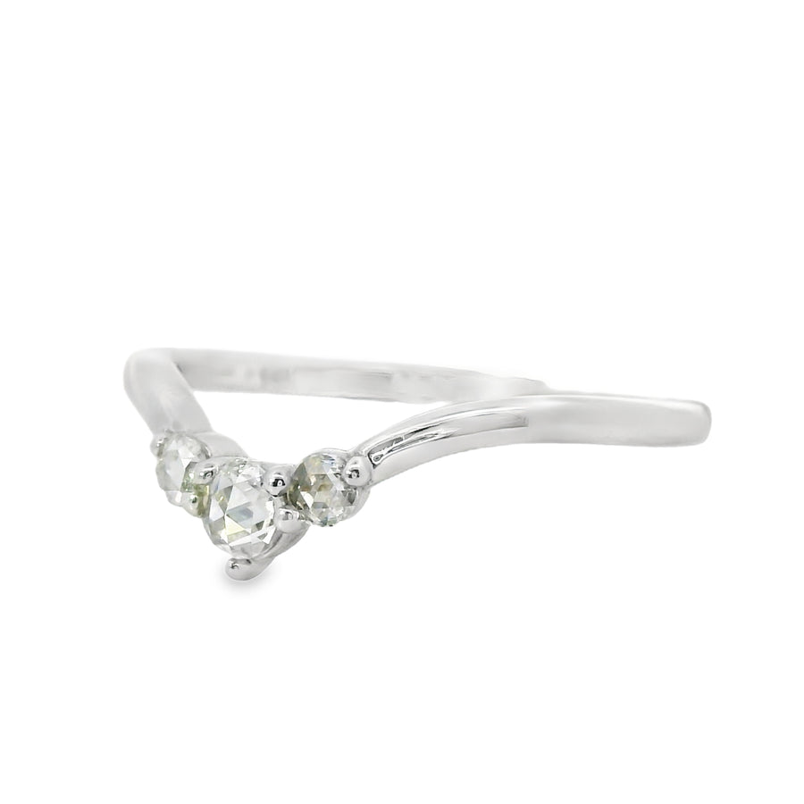 14kt White Gold Diamond Curved Ring (0.13ct)