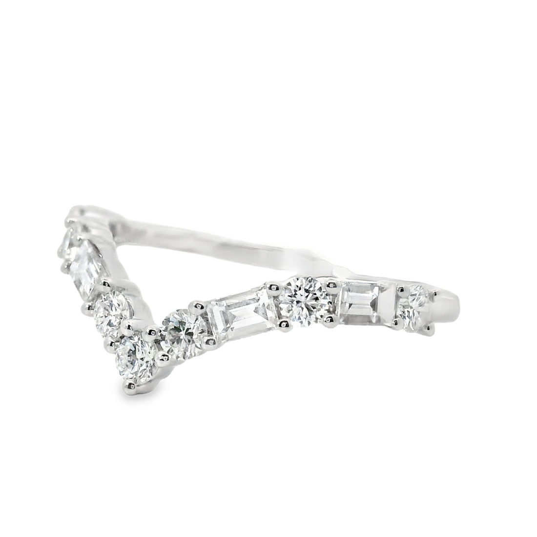 18kt White Gold Diamond Curved Wedding Ring (0.7ct)