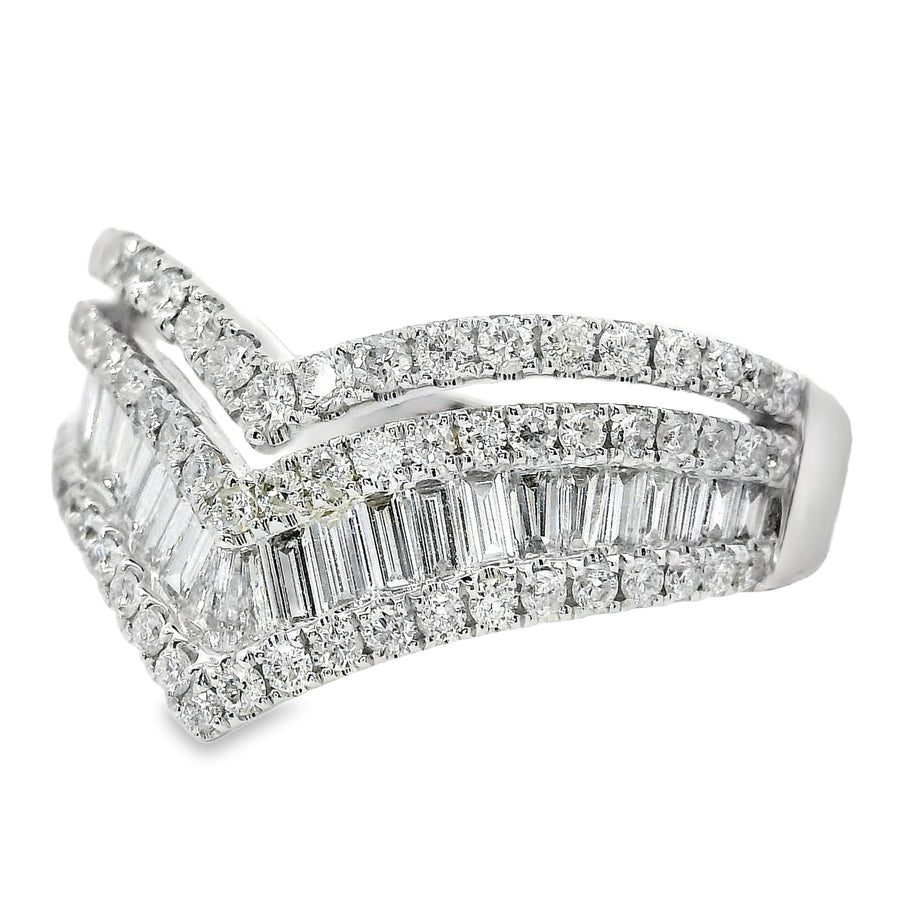 18kt White Gold Natural Diamond Free Form Ring (0.94ct)