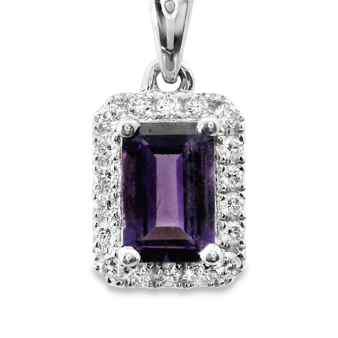 18kt White Gold Natural Amethyst And Natural Diamonds Pendant (0.58ct)
