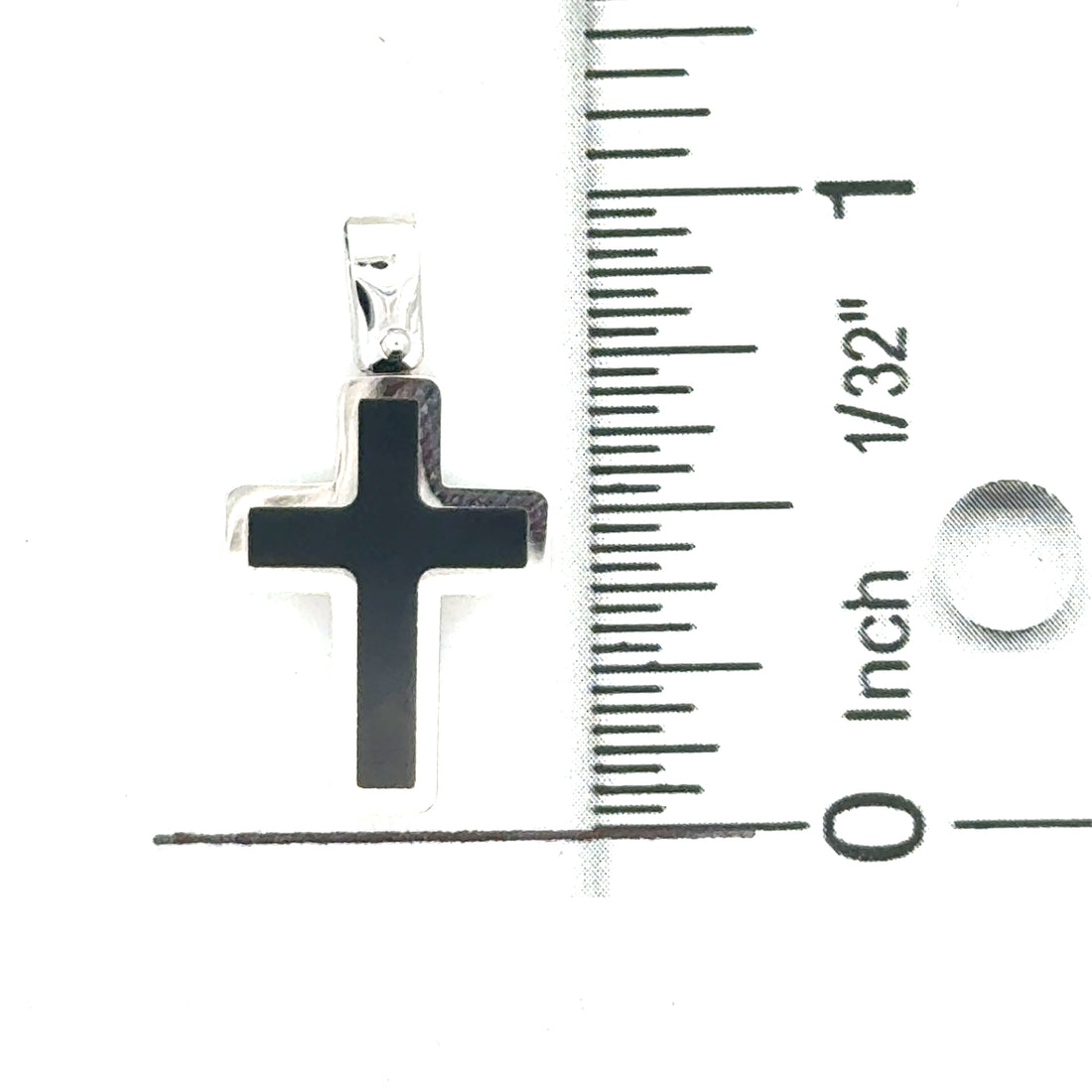 18kt White Gold Italian Made Cross Pendant With Onyx Inlay (1.51g)