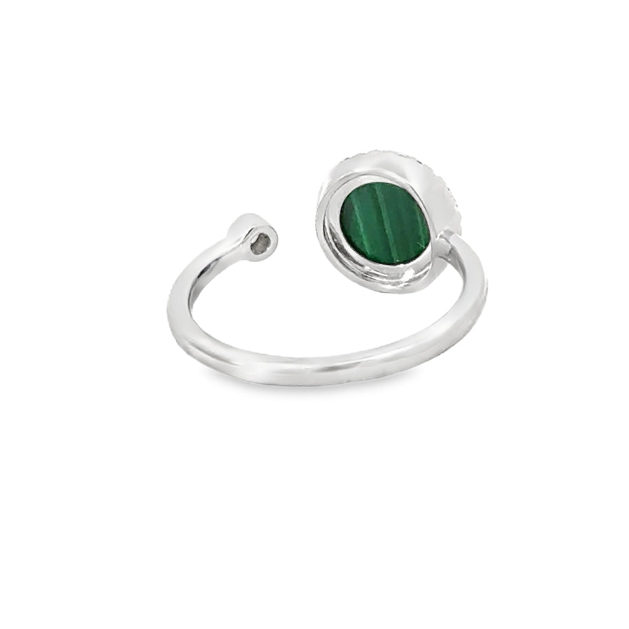 18kt White Gold Round Natural Diamonds and Round Natural Malachite Ring (0.84ct)