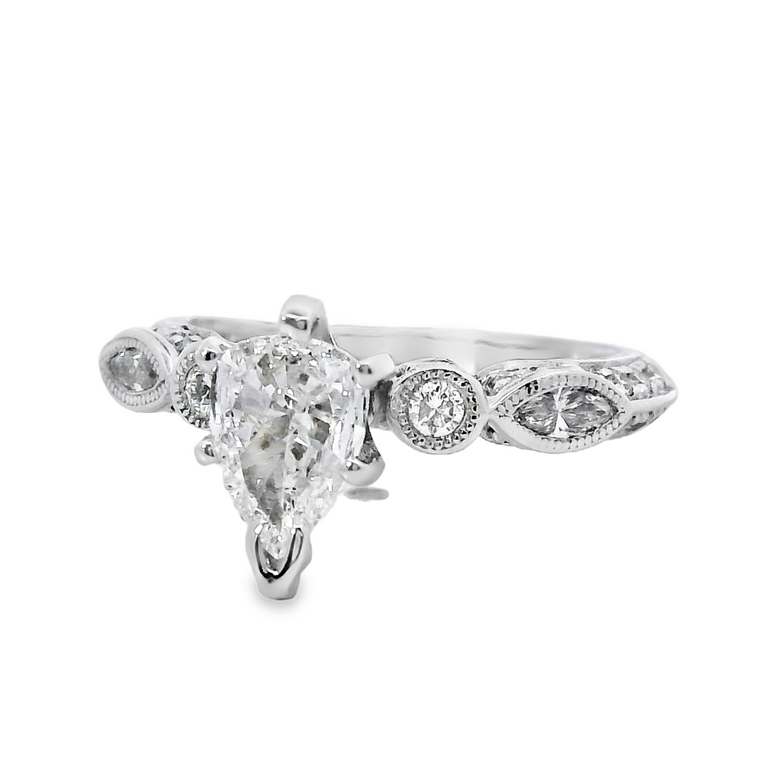 18kt White Gold Natural Pear Diamond Engagement Ring (0.9ct)