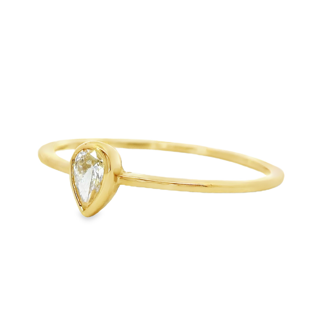 18kt Yellow Gold Bezel Set Natural Pear Diamond Ring (.18ct)