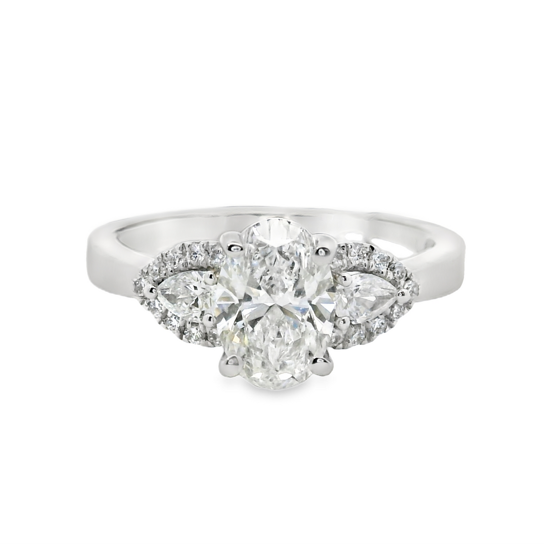 18kt White Gold Natural Oval Diamond Engagement Ring (1.26ct)