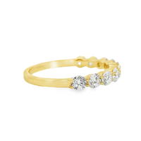 18kt White Gold Natural Diamond Shared Prong Wedding Ring (.94ct)