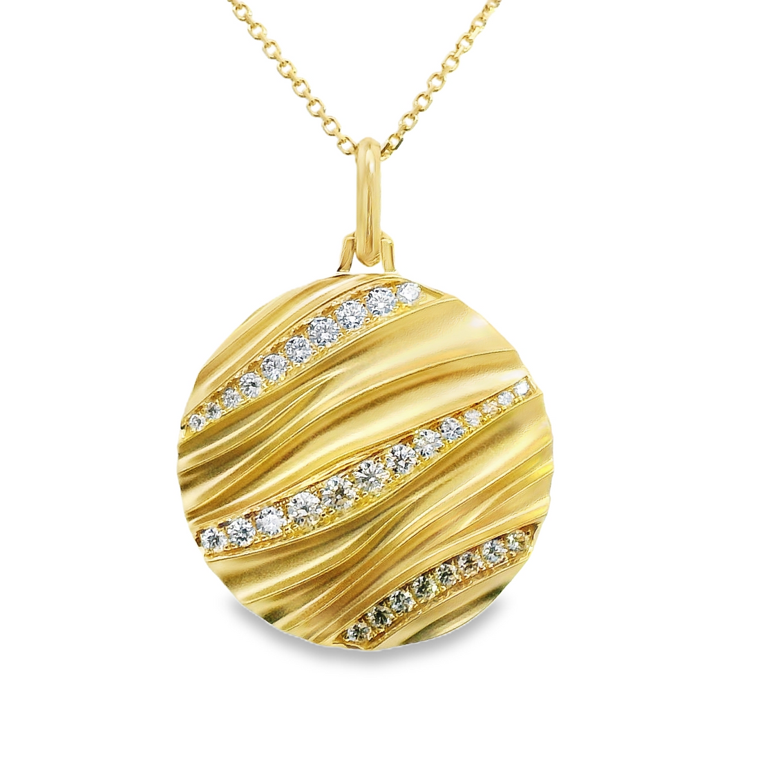 18kt Yellow Gold Natural Round Diamond Circle Pendant (.67ct)