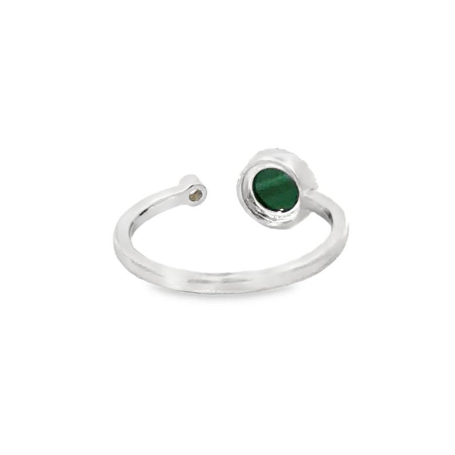 18kt White Gold Round Natural Diamonds and Round Malachite Ring (0.39ct)