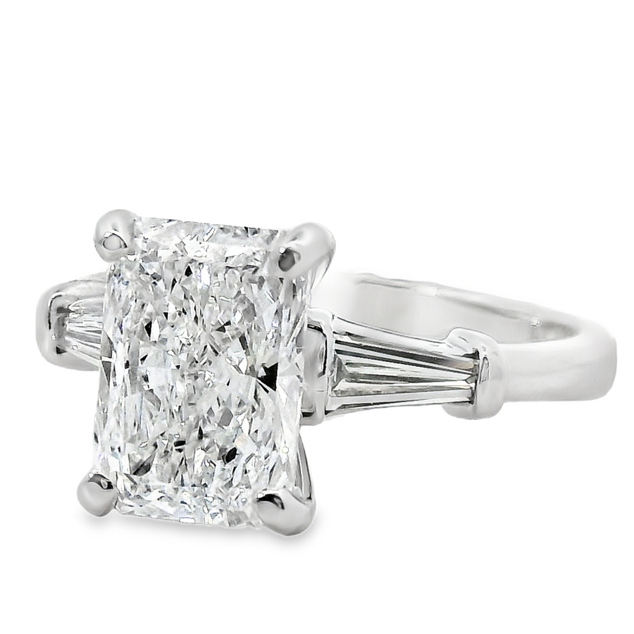Platinum White Gold Lab-Grown Radiant Diamond Engagement Ring (2.82ct)