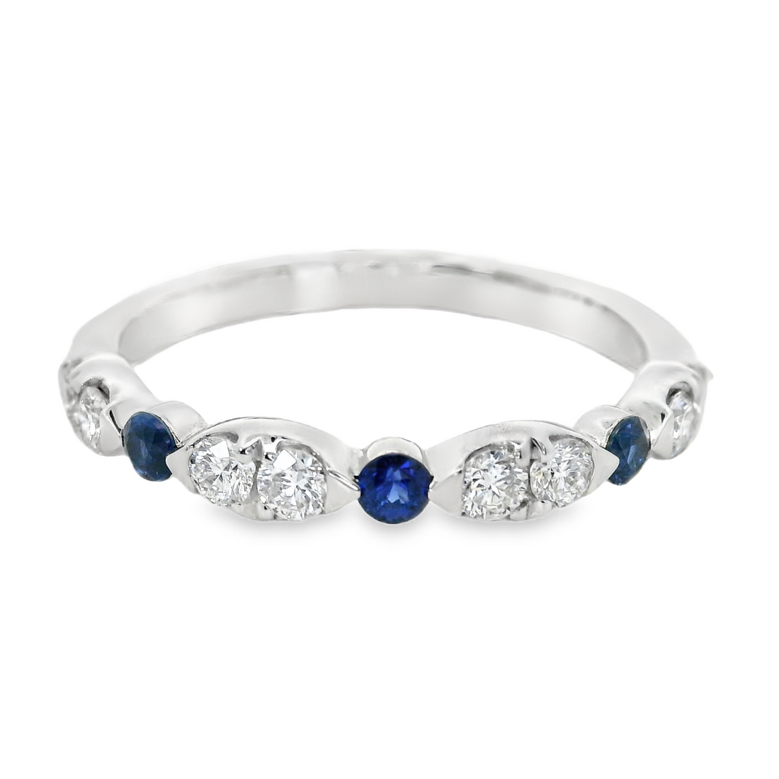 18kt White Gold Round Natural Diamonds and Round Natural Sapphires Ring (0.47ct)
