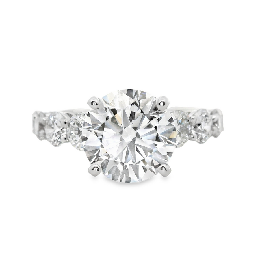 18kt White Gold Lab-Grown Round Diamond Engagement Ring (4.55ct)