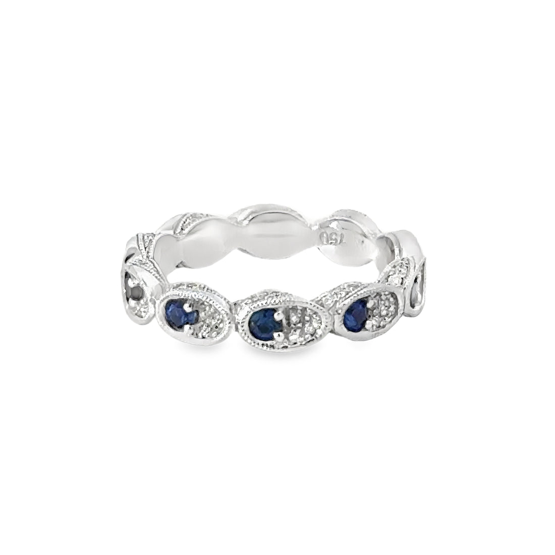 18kt White Gold Round Natural Sapphires and Round Natural Diamonds Ring (0.78ct)