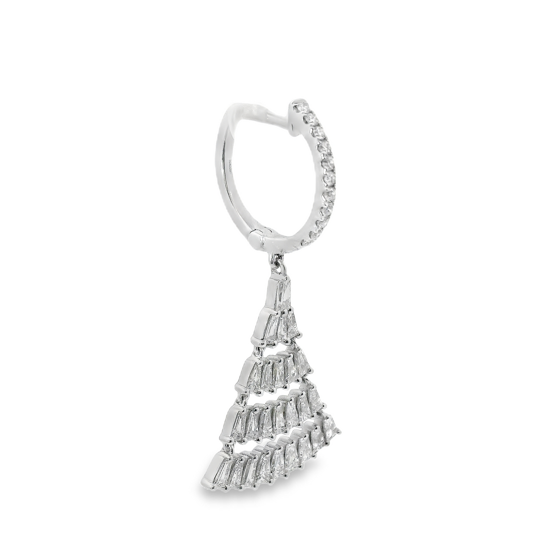 18kt White Gold Natural Diamonds Drop Earrings (2.24ct)