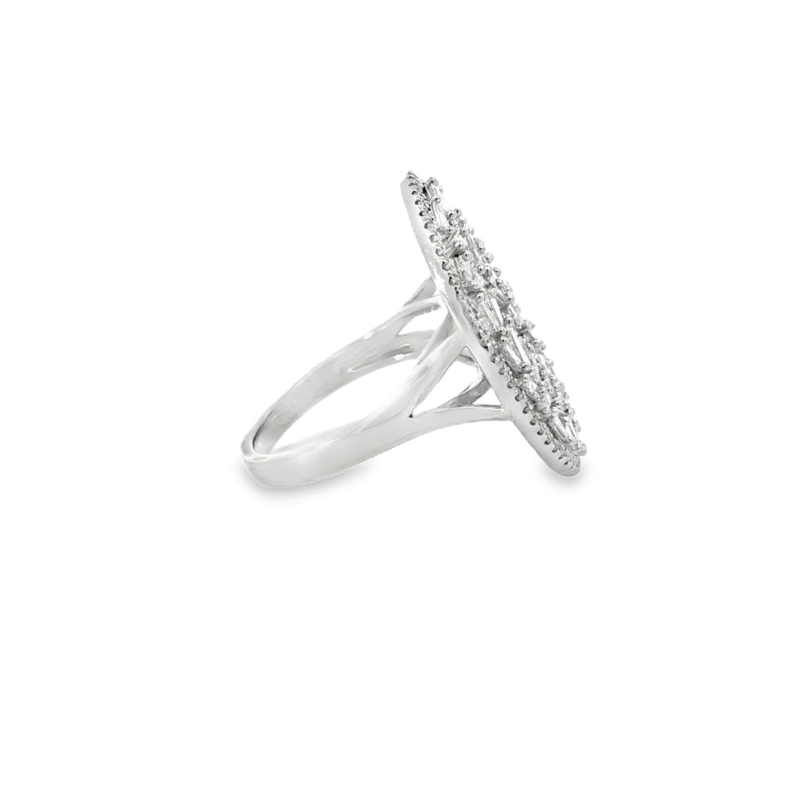 18kt White Gold Natural Diamond Free Form Ring (1.73ct)