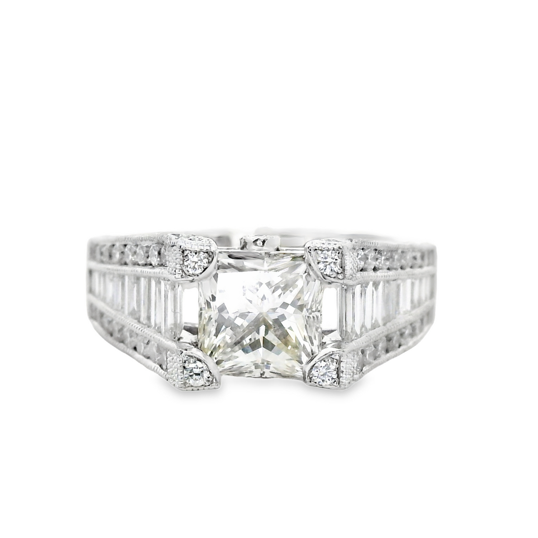 18kt White Gold Natural Princess Cut Diamond Engagement Ring (3.03ct)