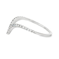 18kt White Gold Diamond Curved Ring (0.19ct)