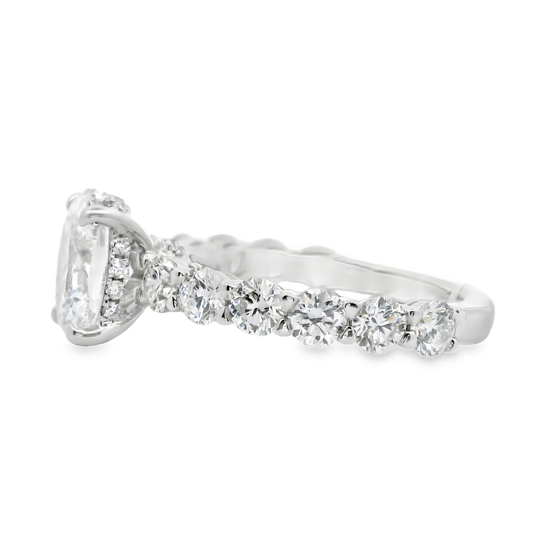 18kt White Gold Natural Oval Brilliant Diamond Engagement Ring (3.04ct)