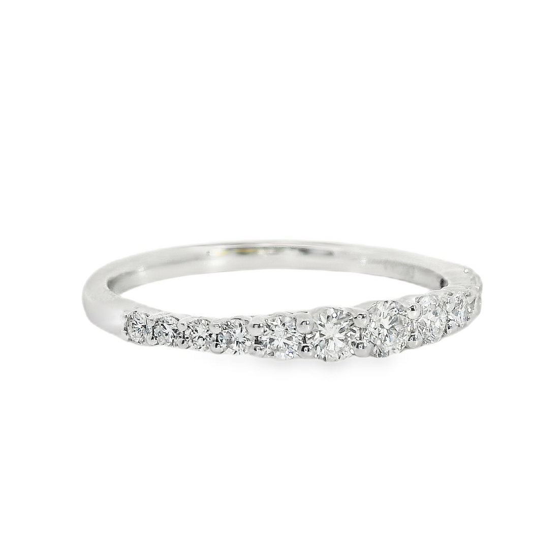 18kt White Gold Natural Tapered Round Diamond Wedding Ring (.41ct)