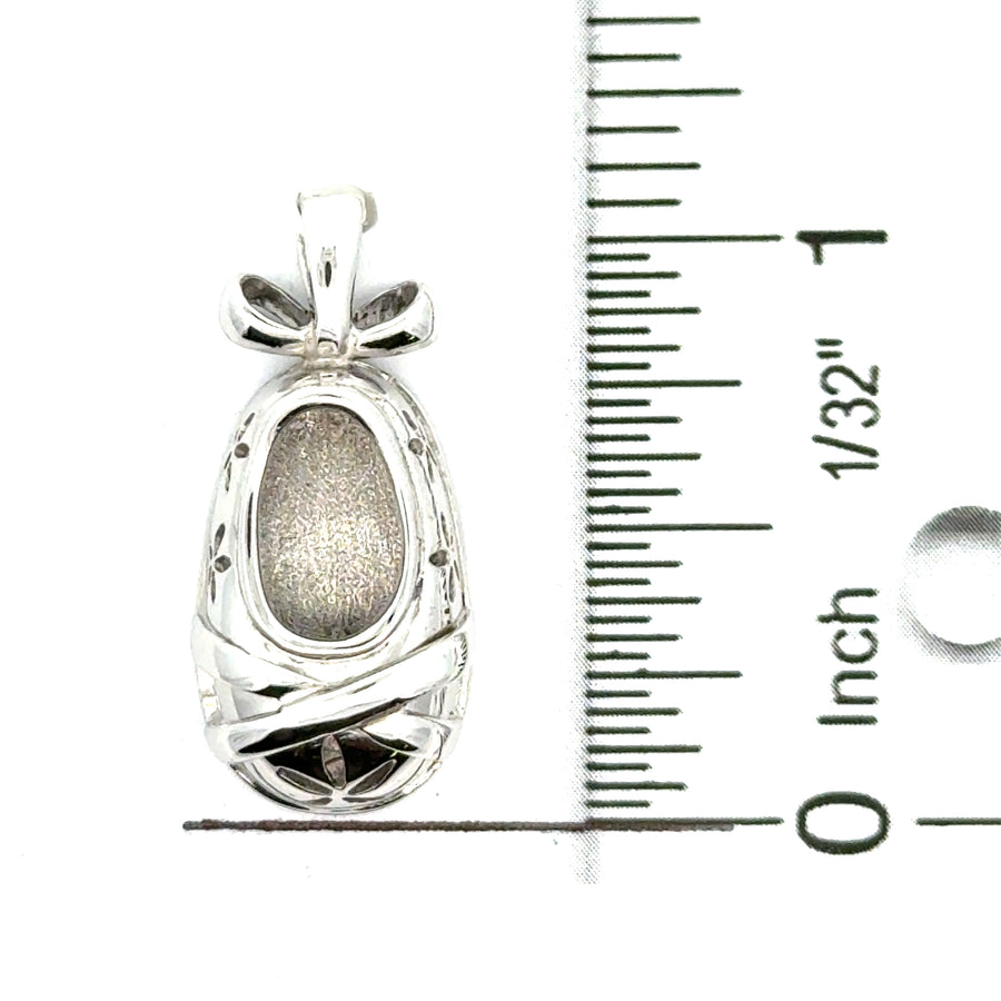 18kt White Gold Italian Made Baby Shoe Charm (6.6g)