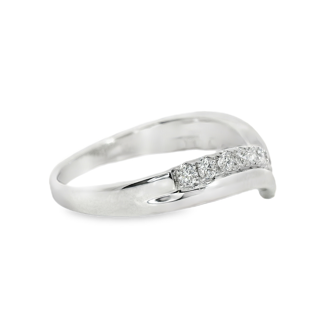 18kt White Gold Natural Round Diamonds Curved Wedding Ring (.30ct)