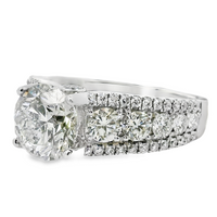 18kt White Gold Natural Round Diamond Engagement Ring (3.3ct)