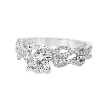 18kt White Gold Natural Round Diamond Engagement Ring (1.35ct)