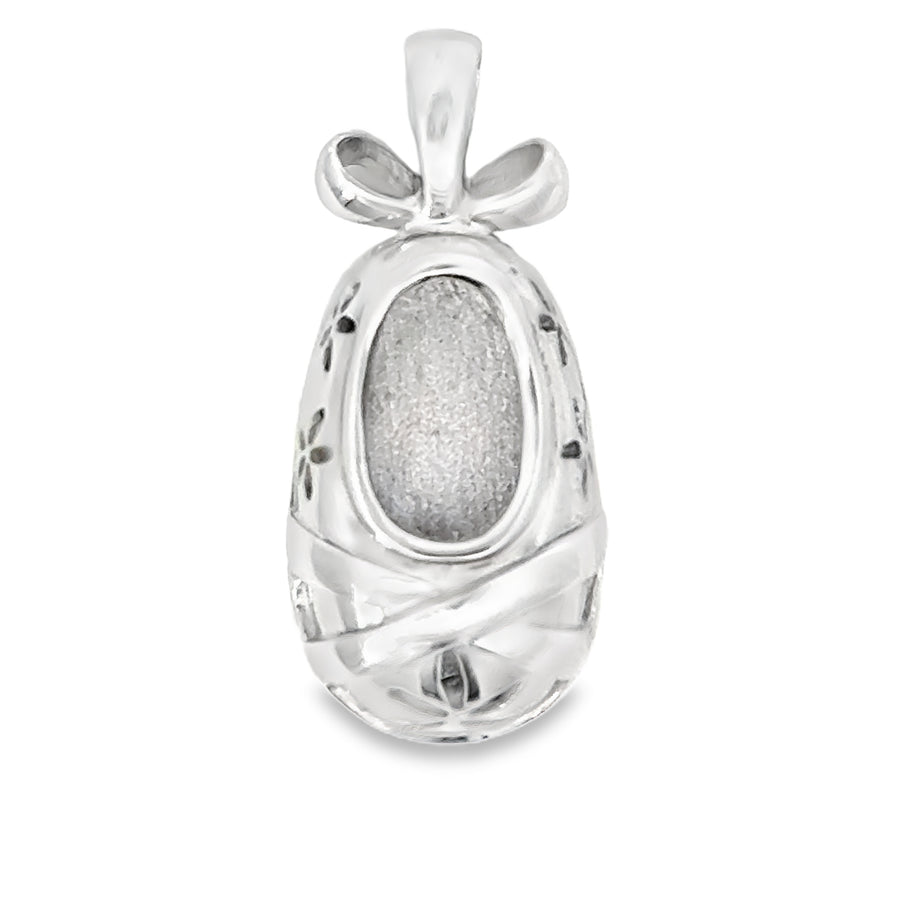 18K White Gold Baby Shoe Pendant (6.6g)