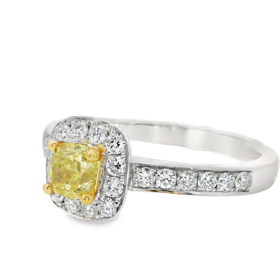 18kt White Gold Natural Cushion Diamond Engagement Ring (0.89ct)