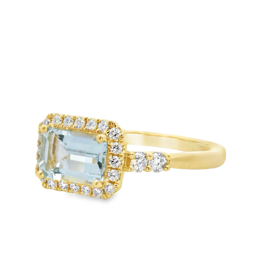18kt Yellow Gold Natural Emerald Aquamarine and Natural Round Diamond halo Ring (1.16ct)