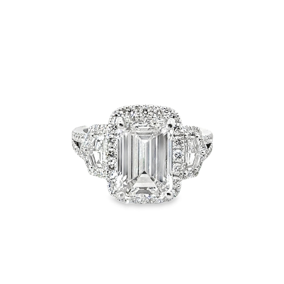 18kt White Gold Lab-Grown Emerald Diamond Engagement Ring (5.01ct)
