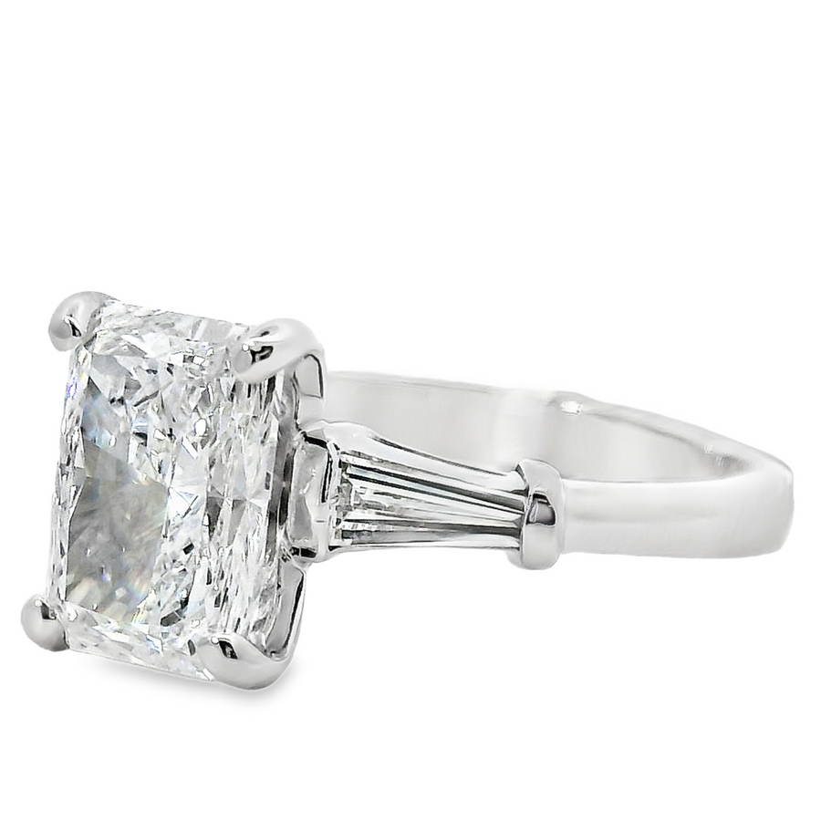 Platinum White Gold Lab-Grown Radiant Diamond Engagement Ring (2.82ct)