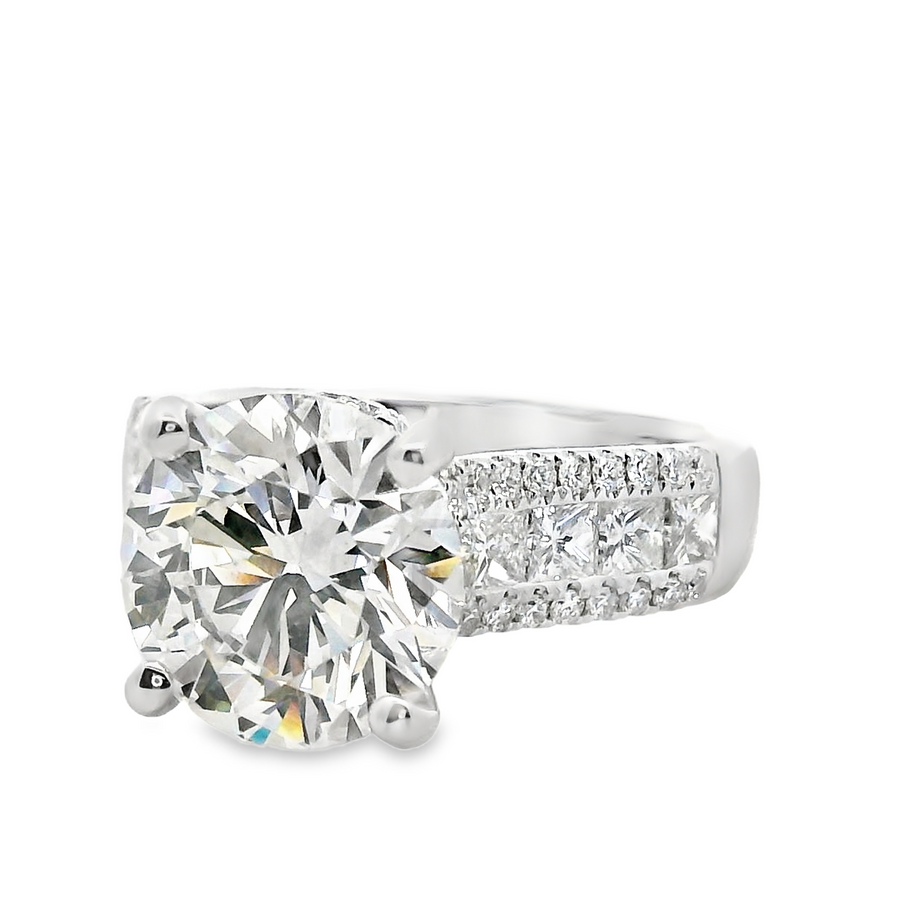 18kt White Gold Lab-Grown Round Diamond Engagement Ring (4.47ct)