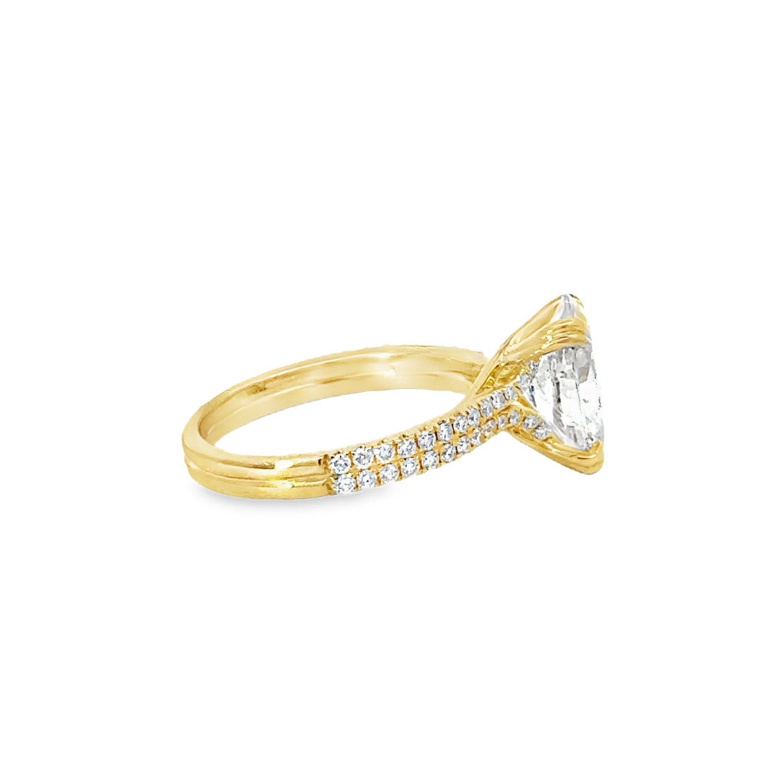 18kt Yellow Gold Round Diamond Engagement Ring (2.59ct)