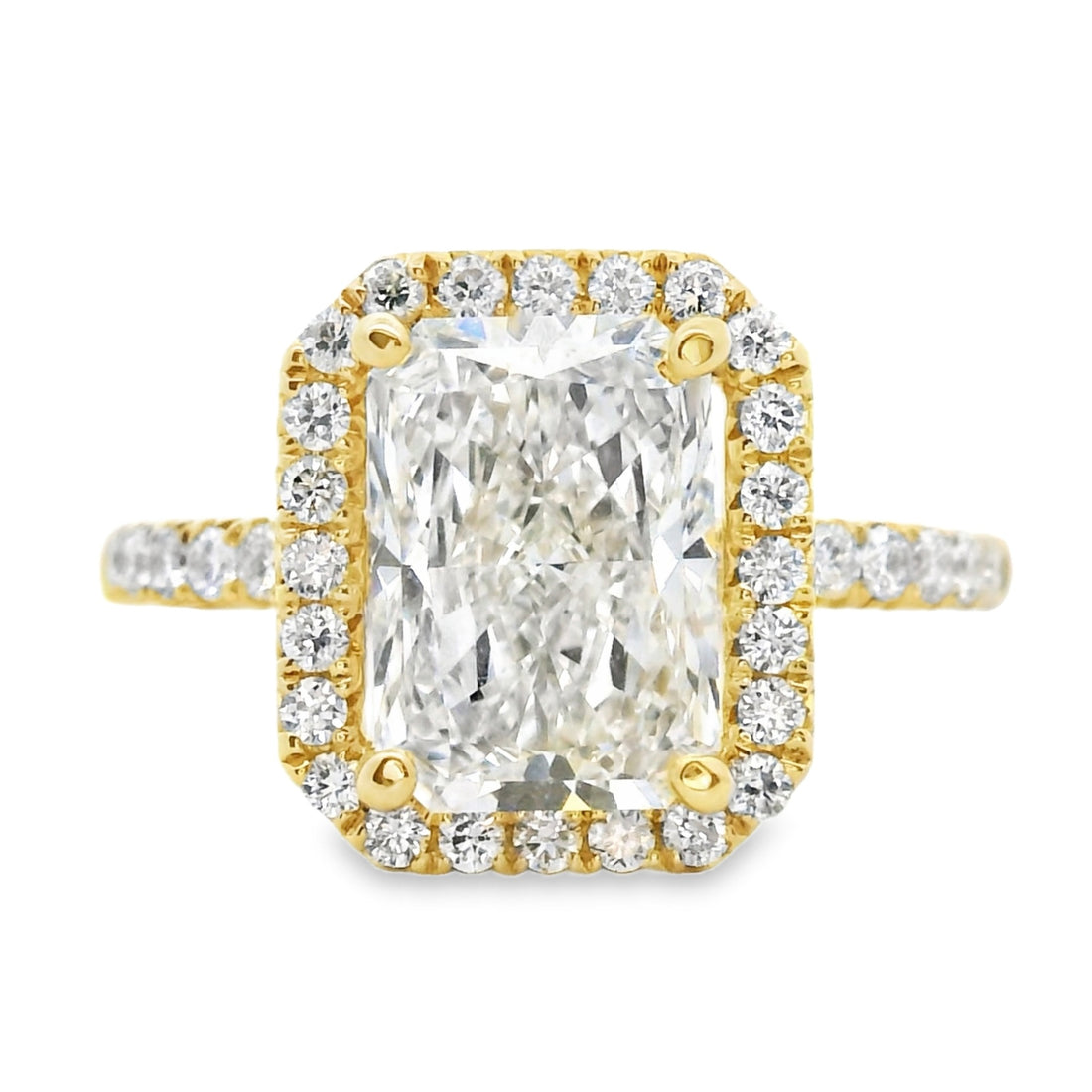 18kt Yellow Gold Lab-Grown Radiant Diamond Engagement Ring (3.04ct)