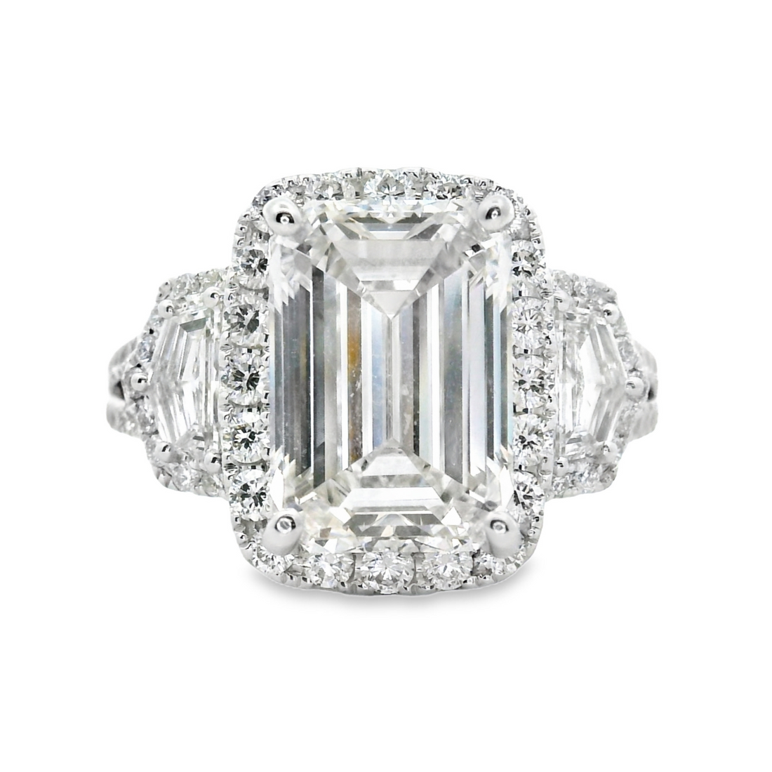 18kt White Gold Lab-Grown Emerald Diamond Engagement Ring (5.01ct)