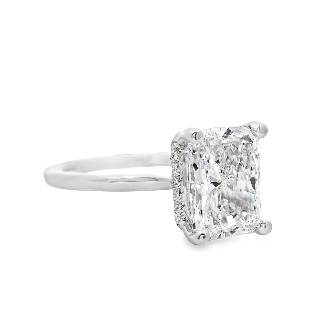18kt White Gold Radiant Diamond Engagement Ring (2.12ct)